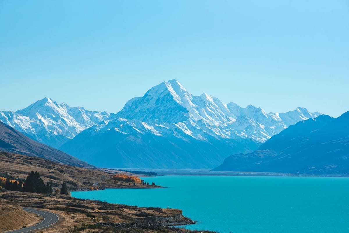 Aoraki / Mount Cook above Lake Pukaki